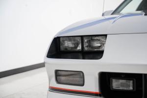 Chevrolet Camaro Z28 IROC-Z 1985 года 